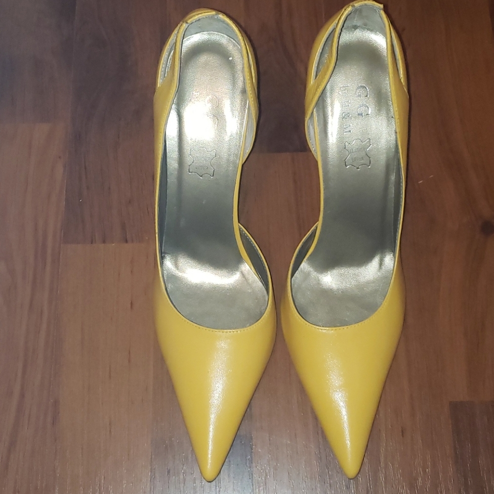 Yellow heels